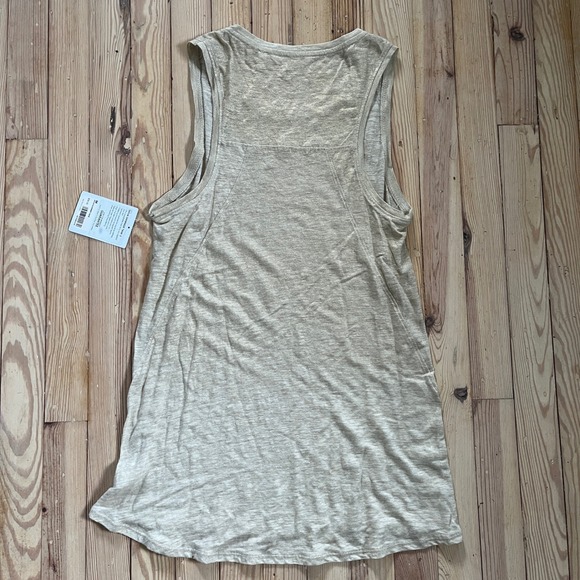 NWT Athleta Shiva Shimmer Tank 3 Linen Blend Beige Metallic Size M‎ Sleeveless - Picture 6 of 10